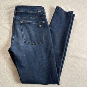 DL1961 Women's Size 27 Dark‎ Wash (Bloom) 4Way Stretch SLIM fit  EMMA Legging